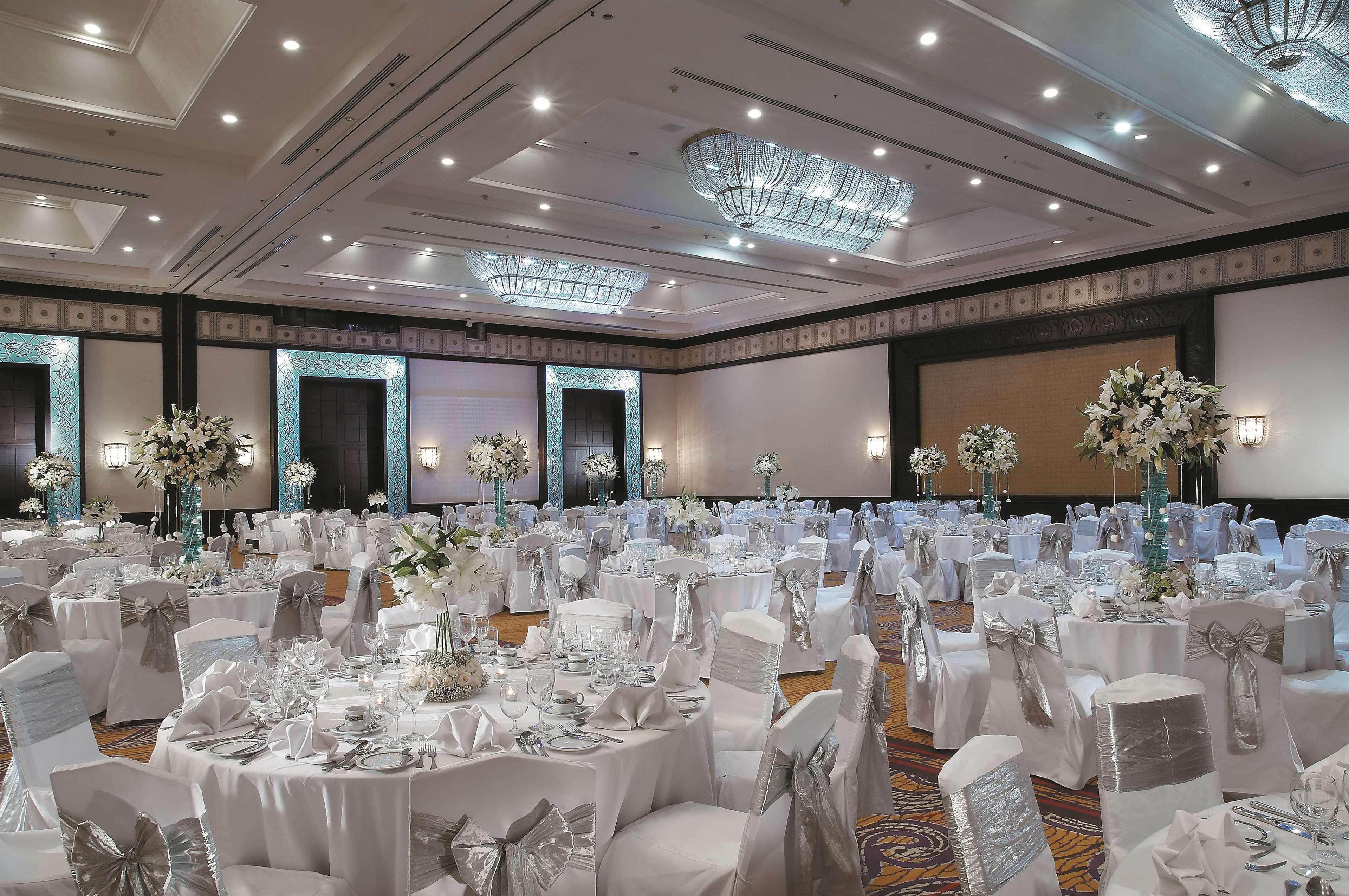 Shangri-La Surabaya Exterior foto